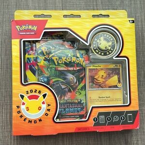 Pokemon Day Box w booster packs
